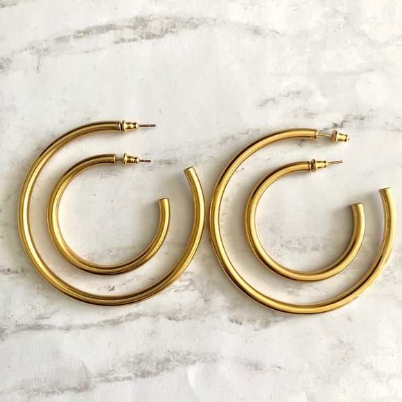 Gold Plated Lightweight Large or Medium Hoop Earrings - Picture 2 of 14